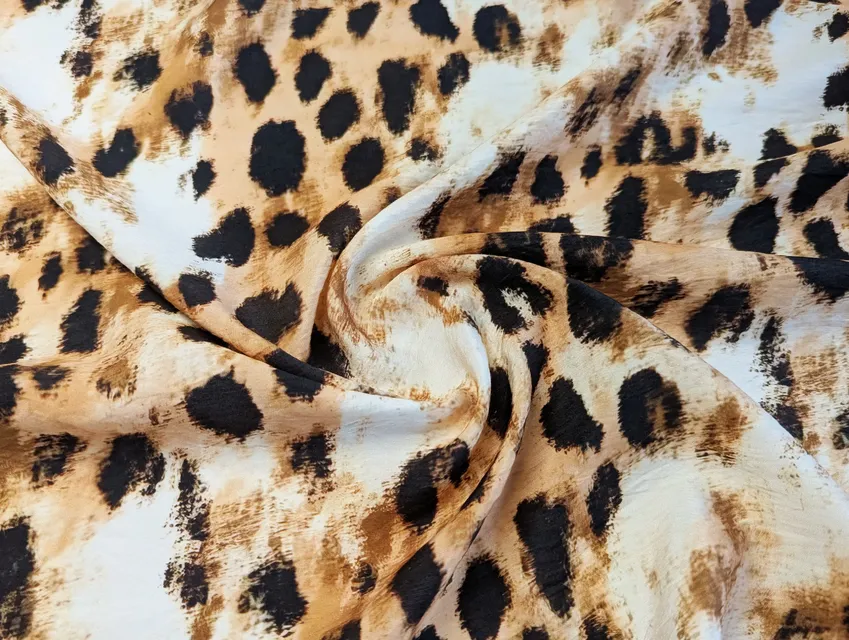 Вискоза шелк Бохо леопард, бежевый с коричневым - фото 1 - интернет-магазин tkani-atlas.com.ua