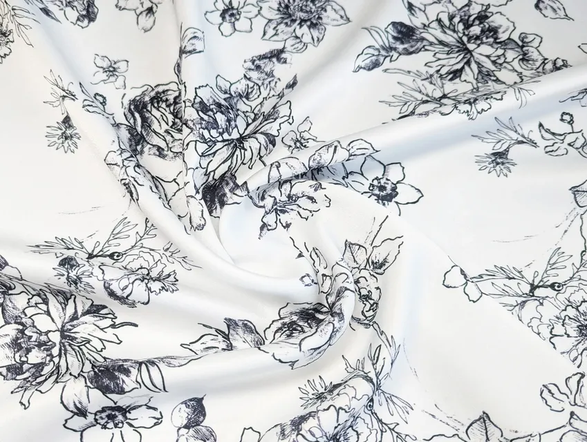 Костюмная Бель букетики роз, молочный - фото 1 - интернет-магазин tkani-atlas.com.ua