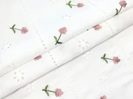 Коттон вышивка тюльпанчики, розовые на молочном (отрез 1,5 м) - интернет-магазин tkani-atlas.com.ua