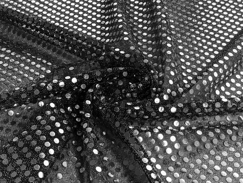 Копейка, серебро на темно-сером (отрез 2,3 м) - фото 1 - интернет-магазин tkani-atlas.com.ua