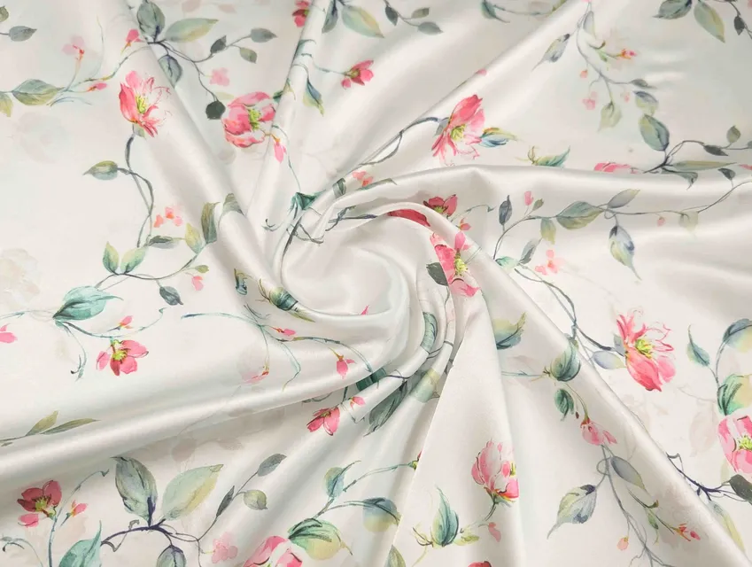 Шовк Армані троянди на лозі, крем-брюле - фото 1 - інтернет-магазин tkani-atlas.com.ua