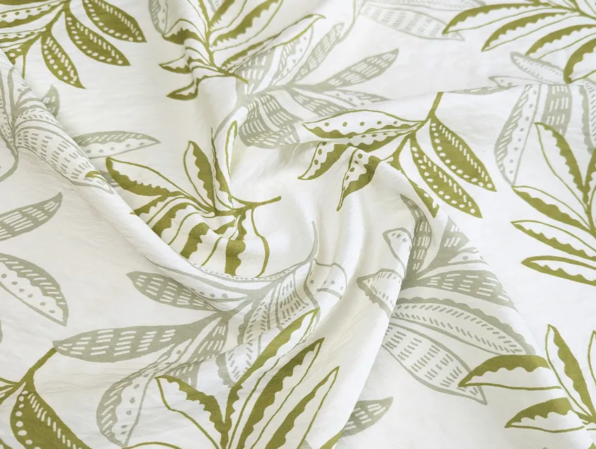 Віскоза шовк Бохо листяна казка, кремовий з оливковим - фото 1 - інтернет-магазин tkani-atlas.com.ua