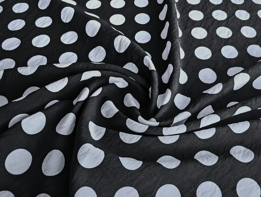 Штапель нейлон горох 25 мм, черный (отрез 1,2 м) - фото 1 - интернет-магазин tkani-atlas.com.ua