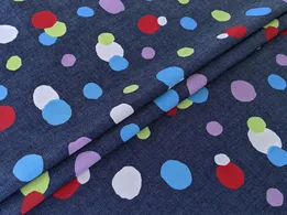 Джинс котон яскраві горохи з червоним, темно-блакитний (відріз 2,4 м) - інтернет-магазин tkani-atlas.com.ua